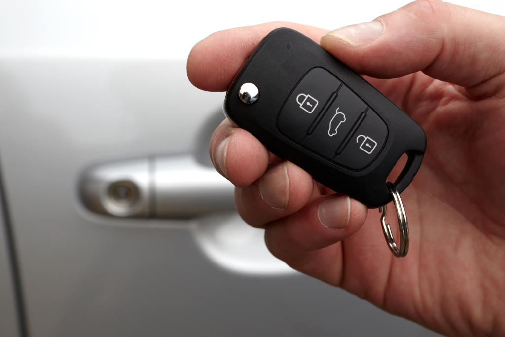 Key Fob Programming: Ensuring Secure Access to Your Vehicle,